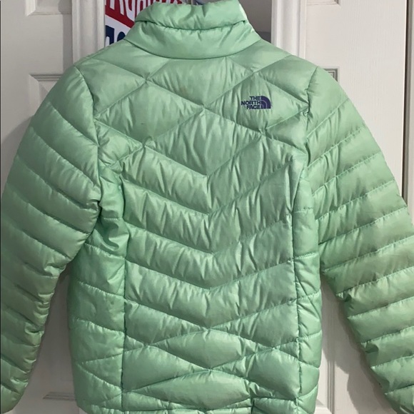 Mint green north face puffer jacket - Picture 3 of 3